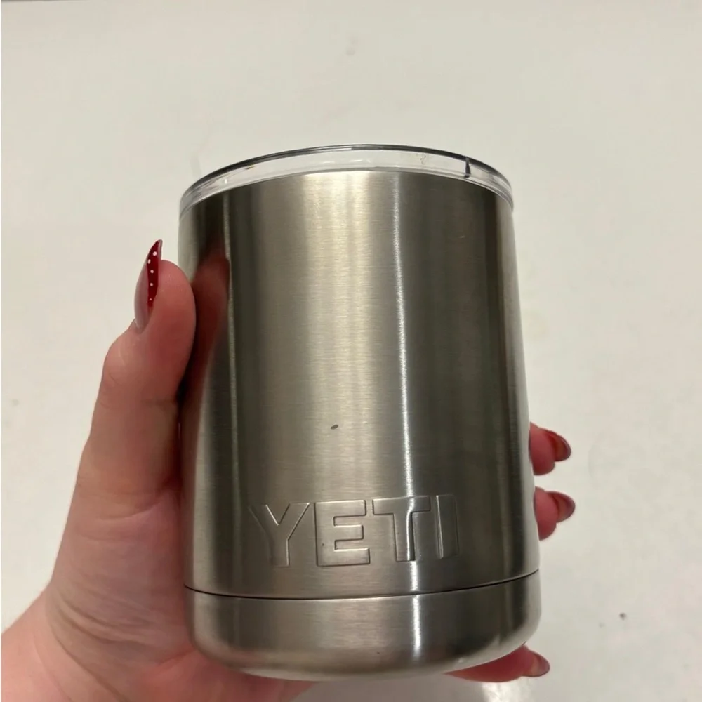 Yeti Stainless Steel Tumbler - Brushed Silver